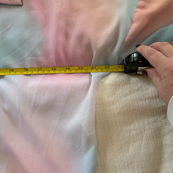 Super down Pastel Button-Up Blouse - Picture 5 of 6